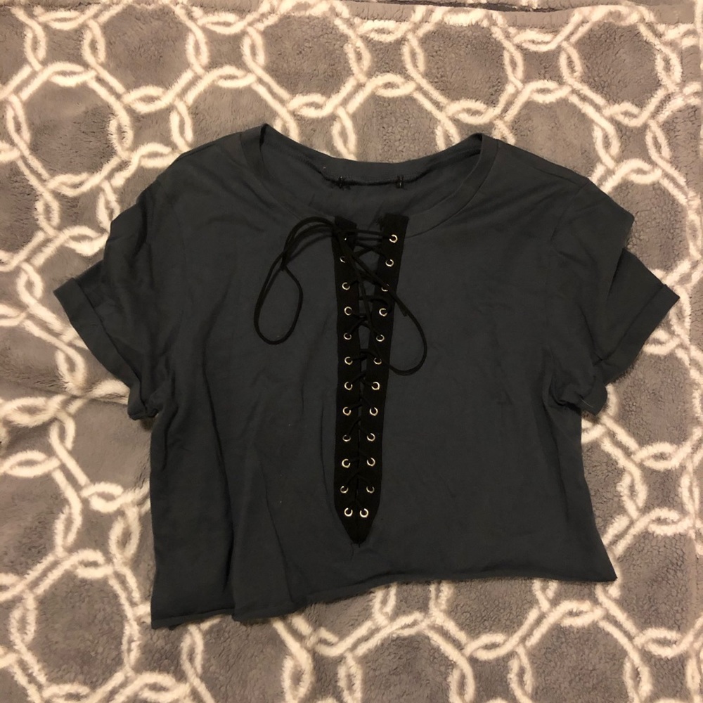 Cropped Tee
